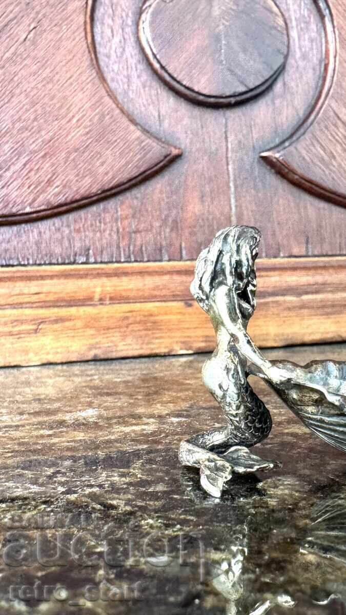 Παράδοση Ασημένιο ειδώλιο γοργόνας, 800 λεπτότητα, βάρος 40 γραμμάρια