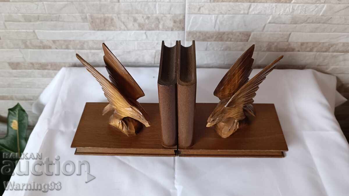 Delivery of Old wooden bookends - woodcarving - Eagles Delivery of Old wooden bookends - woodcarving - Eagles