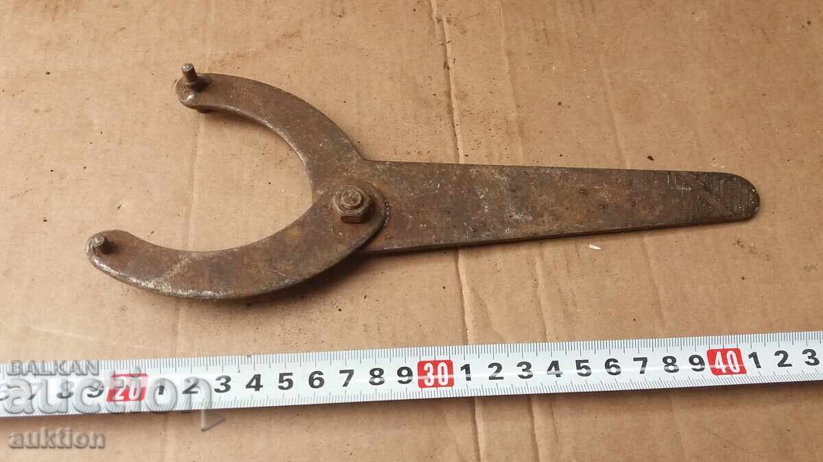 ΕΡΓΑΛΕΙΟ με τιμή 2.99 BGN | € 1.53