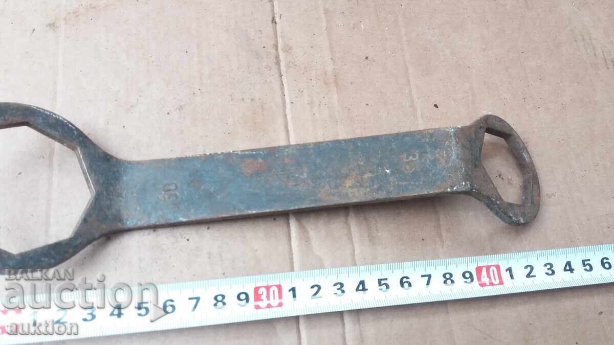 Доставка на СТАР ВОЕНЕН КЛЮЧ Доставка на СТАР ВОЕНЕН КЛЮЧ