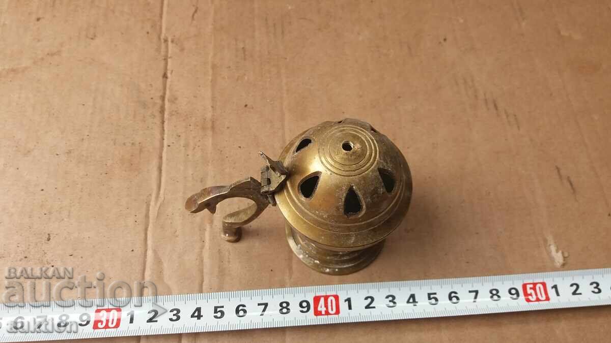 Аукцион СТАРО БРОНЗОВО КАНДИЛО Аукцион СТАРО БРОНЗОВО КАНДИЛО