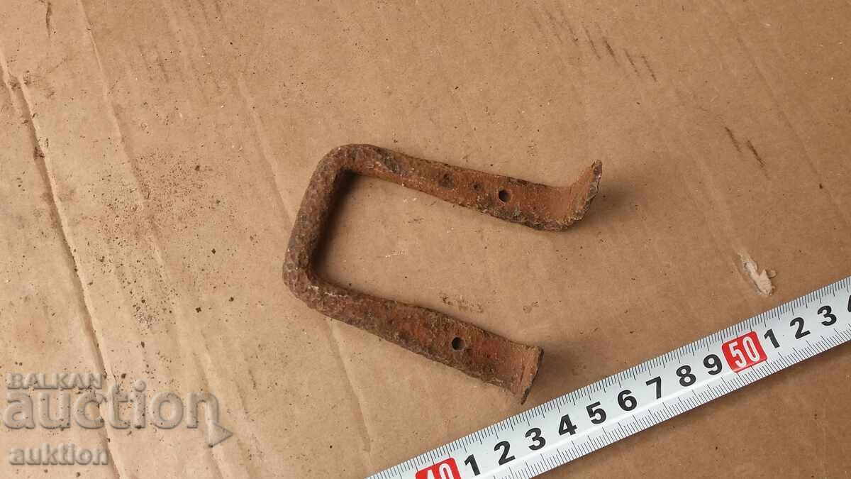 OLD FORGED HORSESHOE with price 0.99 BGN | € 0.51 OLD FORGED HORSESHOE with price 0.99 BGN | € 0.51