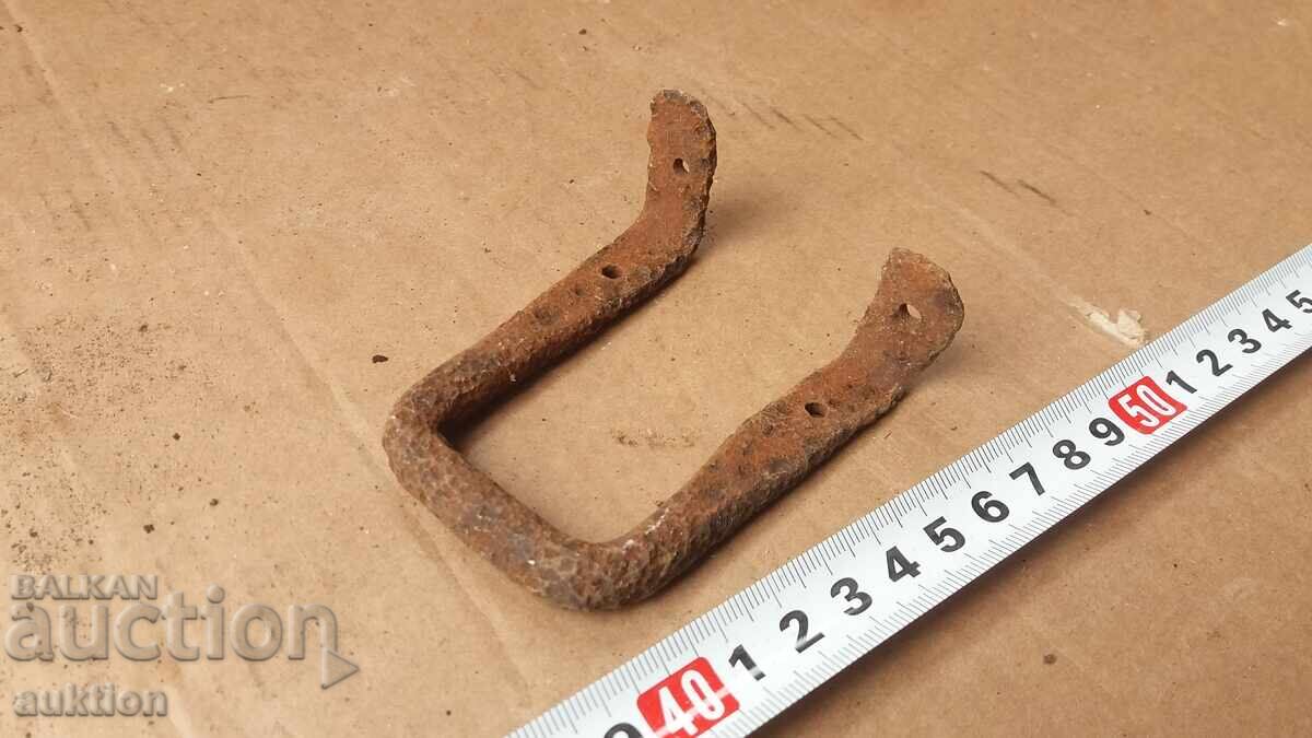 Auction OLD FORGED HORSESHOE Auction OLD FORGED HORSESHOE
