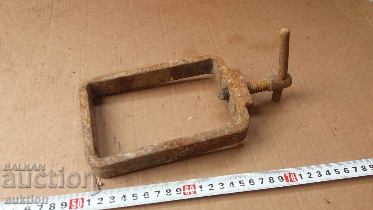 CUREA VECHE EXCELENTĂ - 6