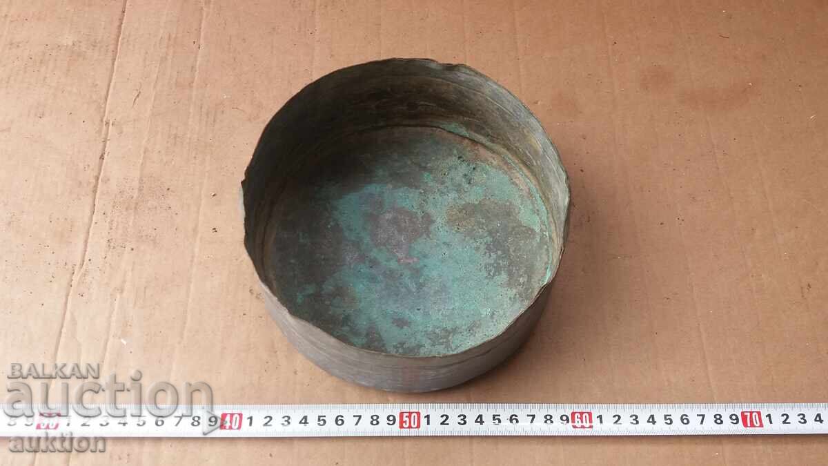 EXCELLENT FORGED CHRISTMAS DREAM, BOWL, TRAY WITH ORNAMENTS with price 19.99 BGN | € 10.22 EXCELLENT FORGED CHRISTMAS DREAM, BOWL, TRAY WITH ORNAMENTS with price 19.99 BGN | € 10.22