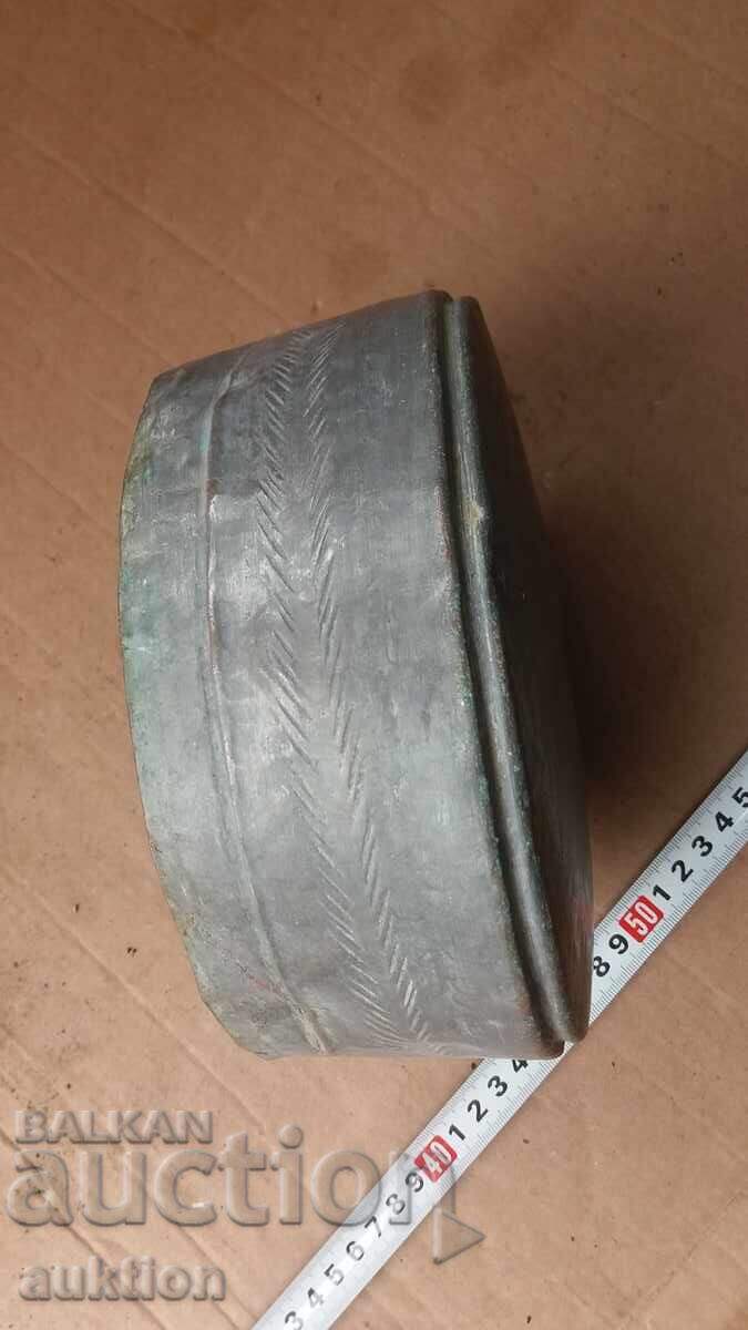 Auction EXCELLENT FORGED CHRISTMAS DREAM, BOWL, TRAY WITH ORNAMENTS Auction EXCELLENT FORGED CHRISTMAS DREAM, BOWL, TRAY WITH ORNAMENTS