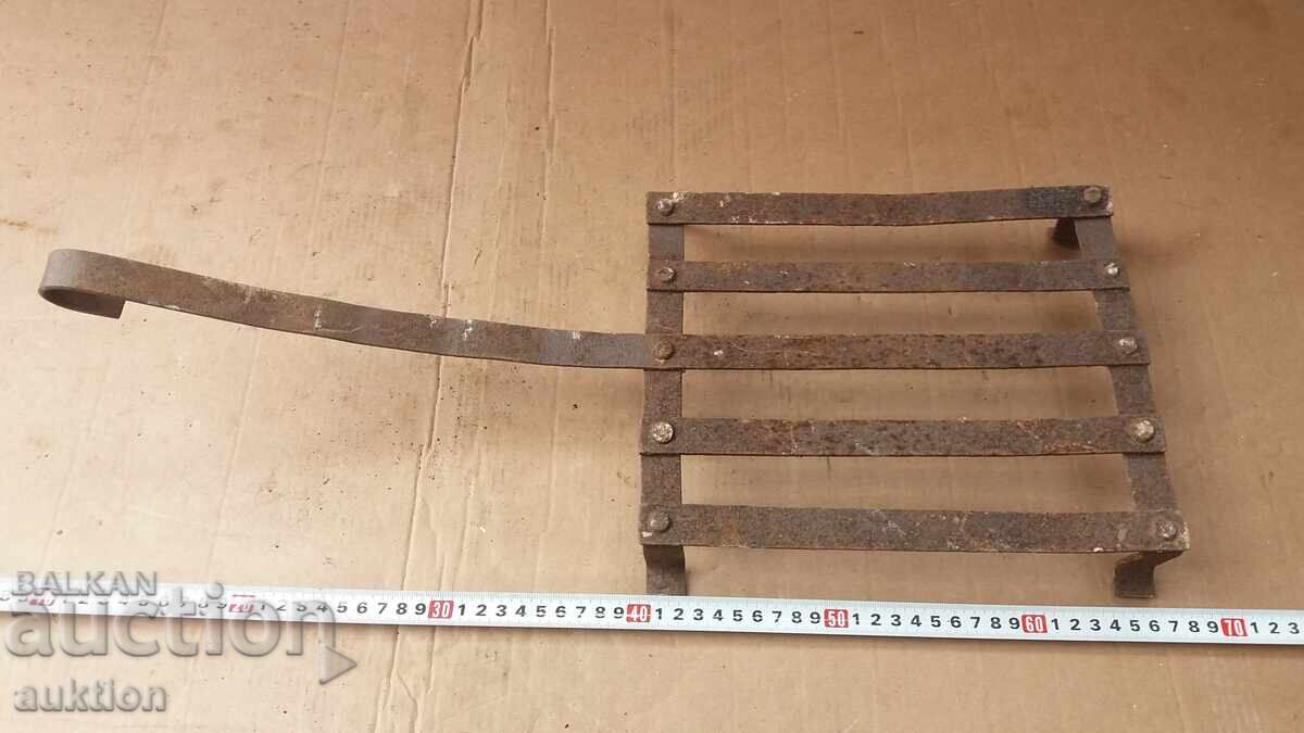 FORGED RENAISSANCE GRILL FOR GRILLING ON EMERALD with price 11.99 BGN | € 6.13 FORGED RENAISSANCE GRILL FOR GRILLING ON EMERALD with price 11.99 BGN | € 6.13