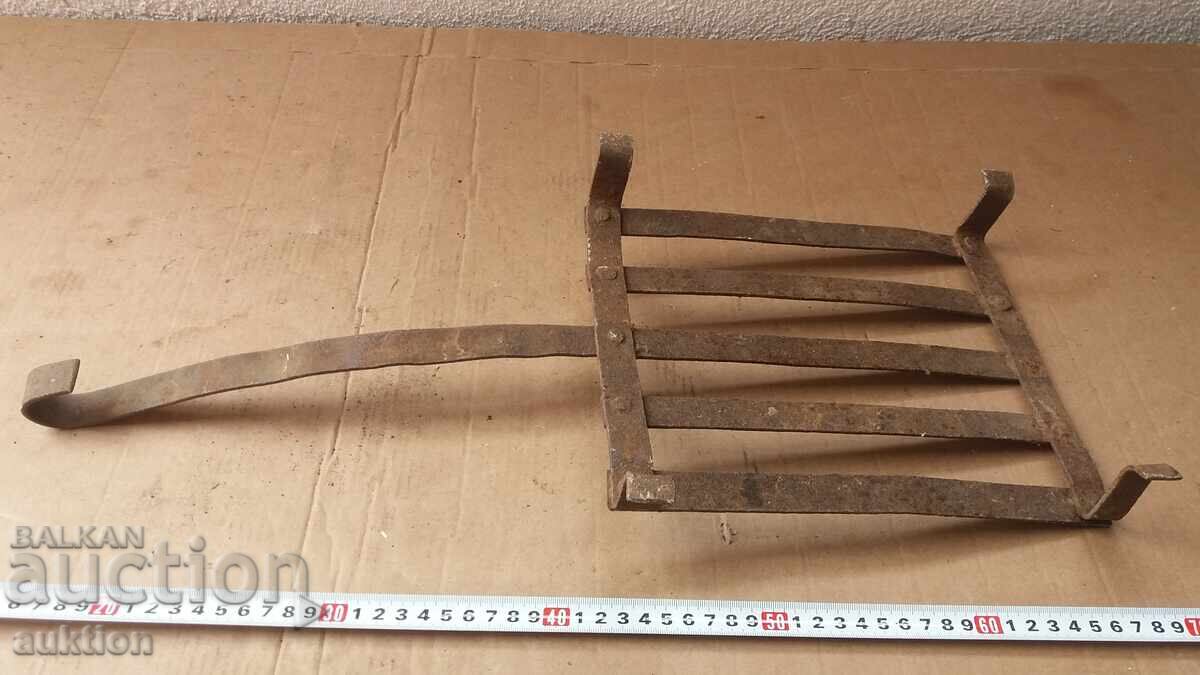 FORGED RENAISSANCE GRILL FOR GRILLING ON EMERALD - 5 FORGED RENAISSANCE GRILL FOR GRILLING ON EMERALD - 5