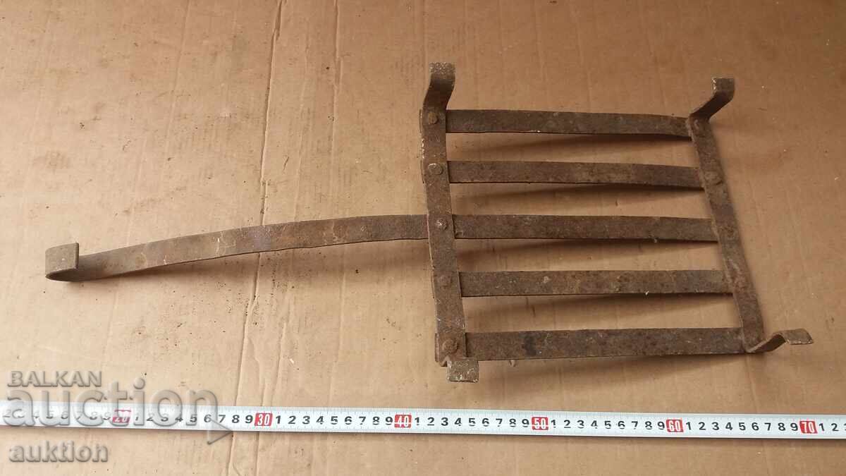 FORGED RENAISSANCE GRILL FOR GRILLING ON EMERALD - 6 FORGED RENAISSANCE GRILL FOR GRILLING ON EMERALD - 6