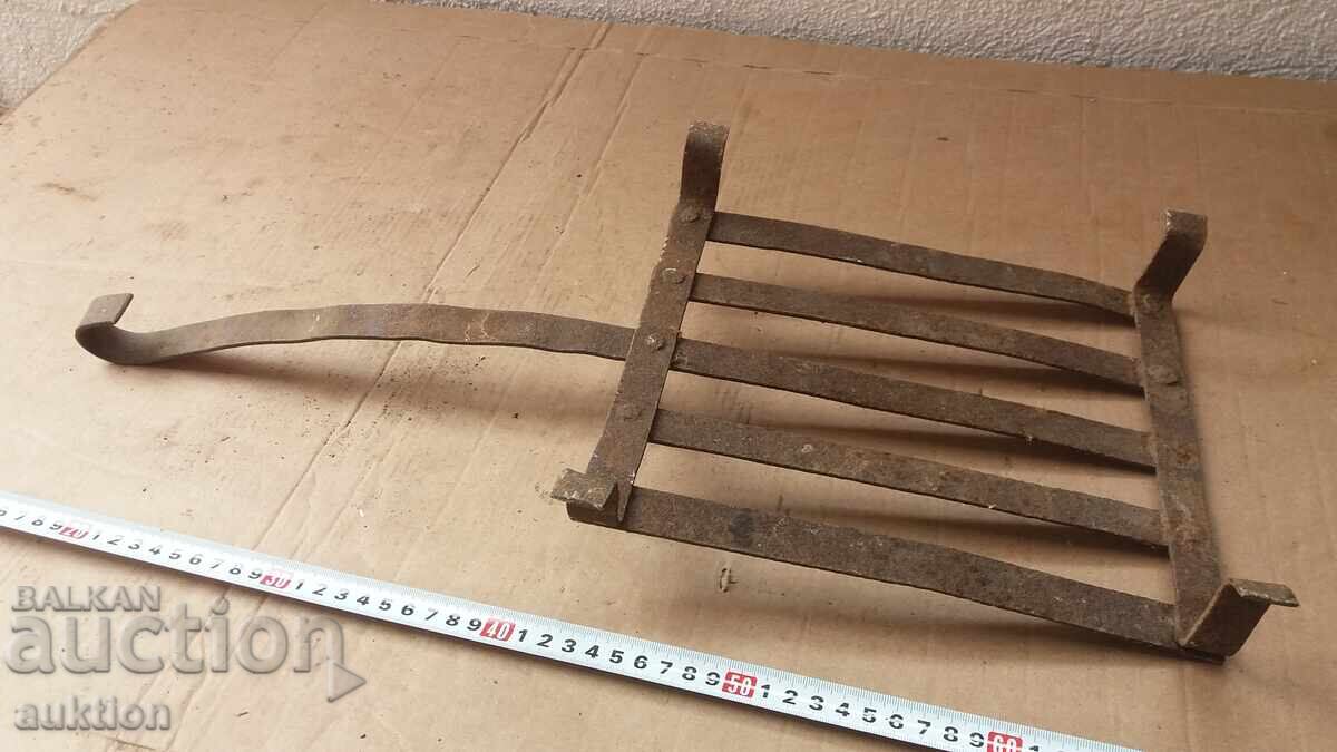 FORGED RENAISSANCE GRILL FOR GRILLING ON EMERALD - 7 FORGED RENAISSANCE GRILL FOR GRILLING ON EMERALD - 7