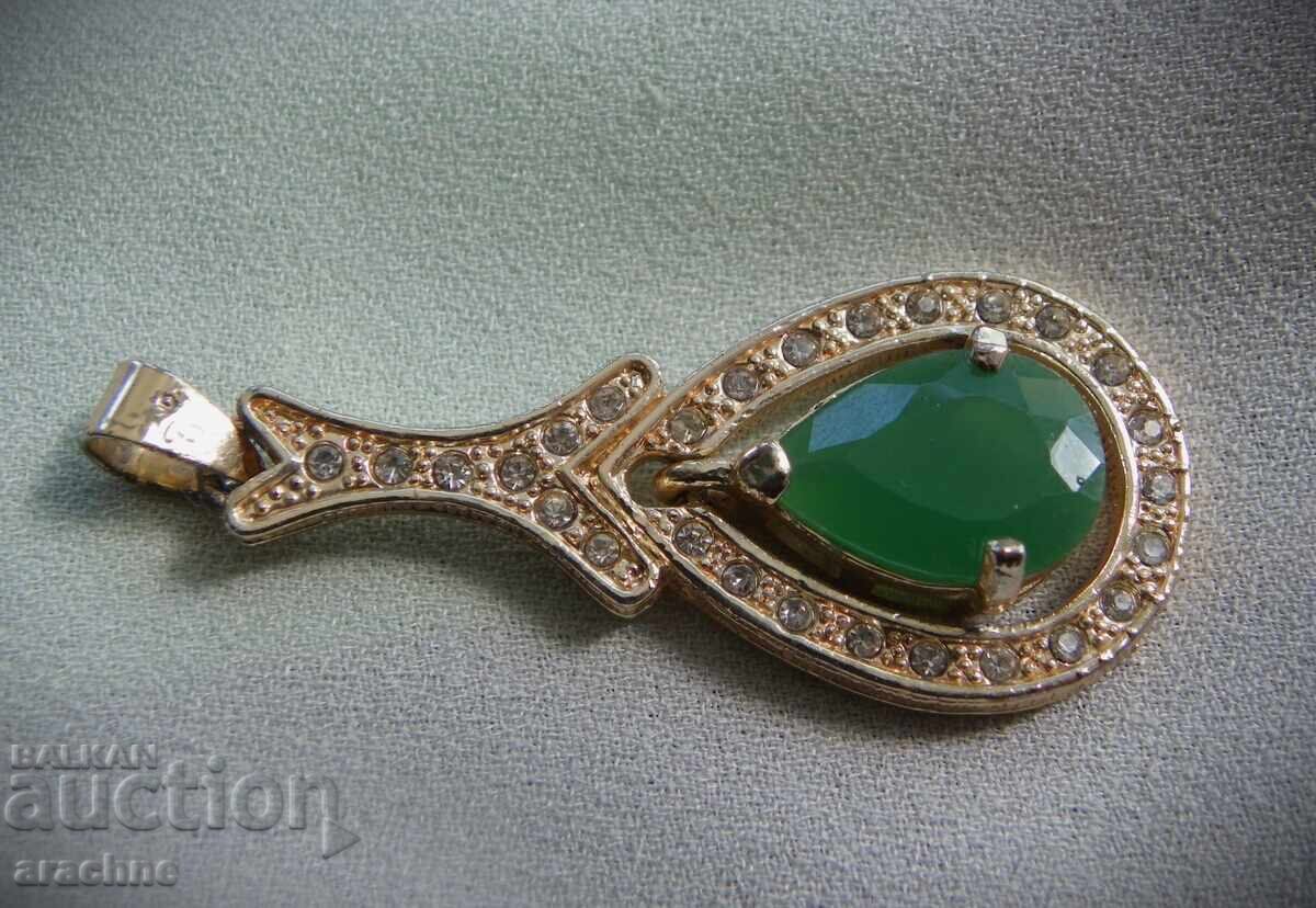 Gold-plated silver medallion with jade, Thailand with price 120.00 BGN | € 61.36