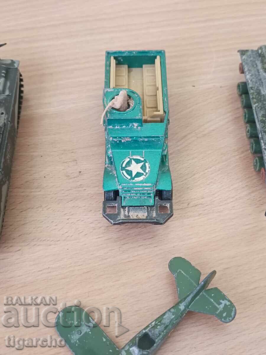 Metal toys - 6
