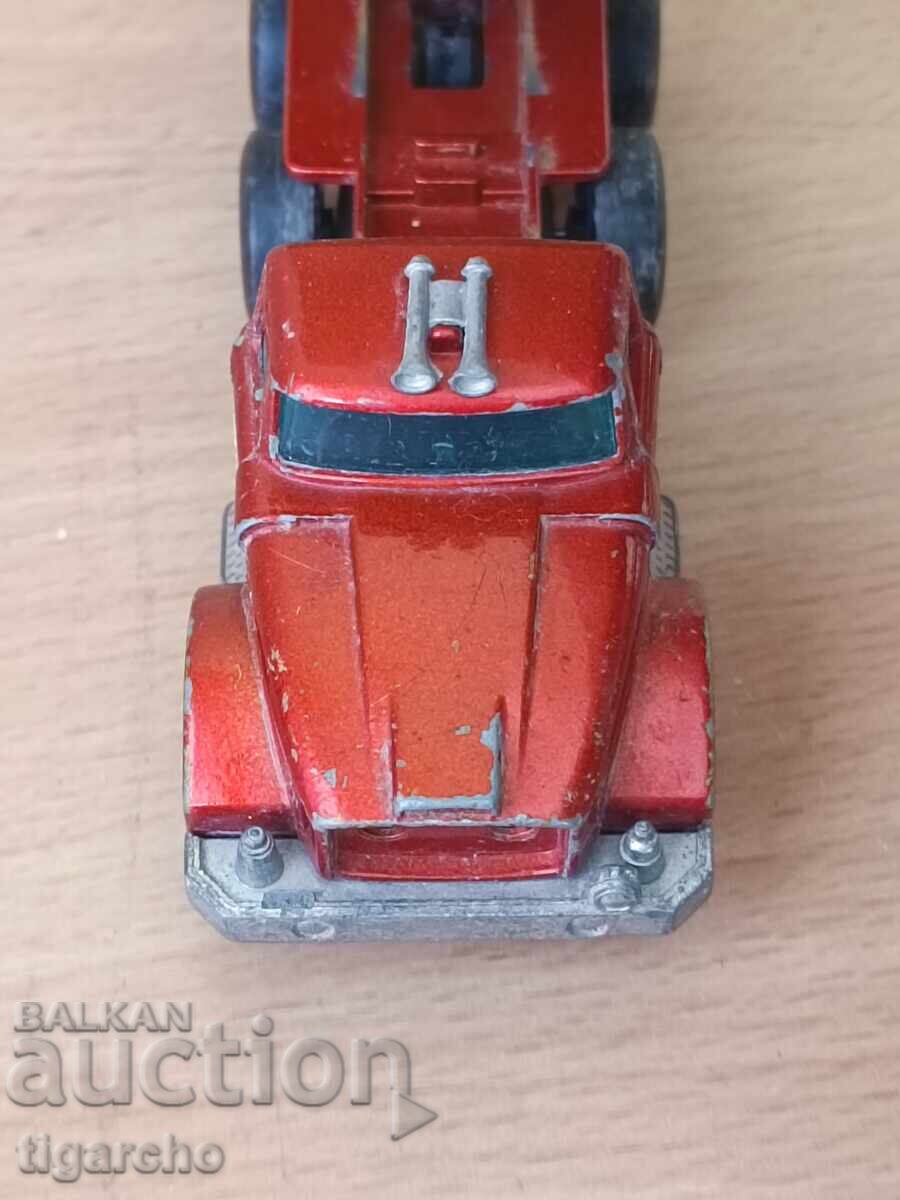 Delivery of Matchbox metal truck Delivery of Matchbox metal truck