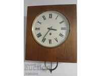 Ceas de perete chihlimbar