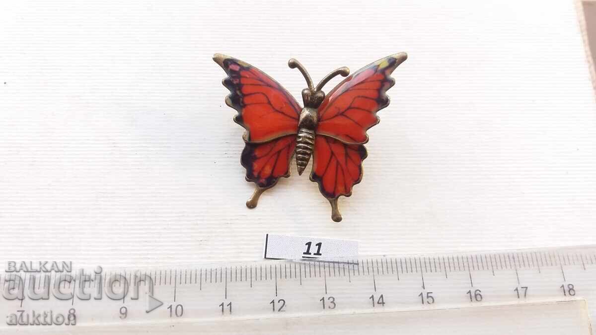 BROOCH - BRONZE with price 2.99 BGN | € 1.53 BROOCH - BRONZE with price 2.99 BGN | € 1.53