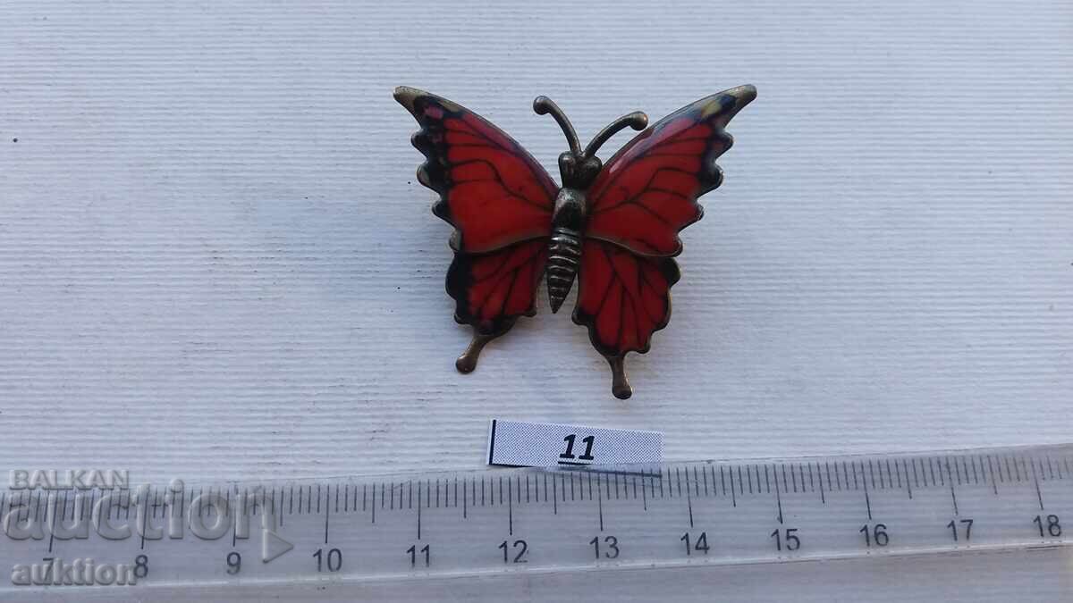 BROOCH - BRONZE BROOCH - BRONZE