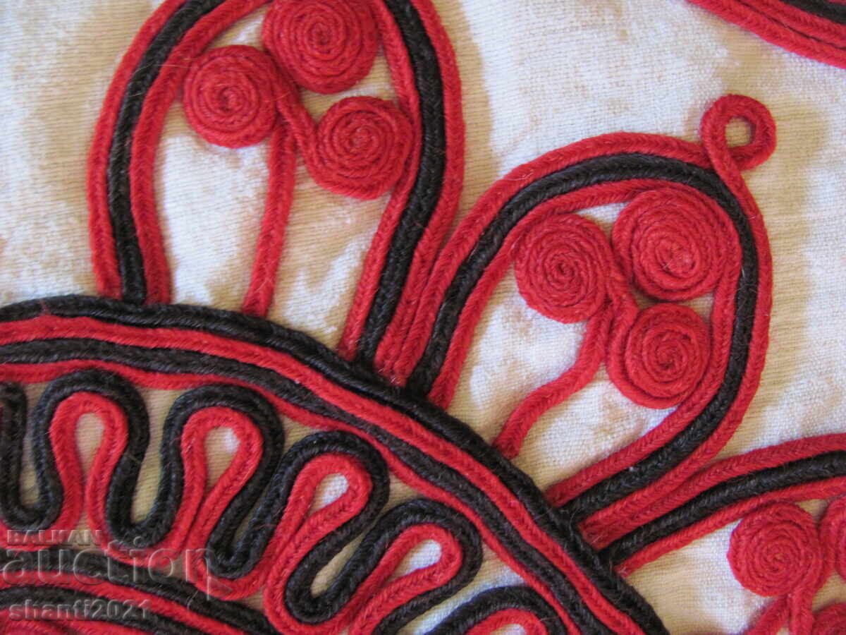 Παράδοση Παλιό μαξιλάρι - μάλλινες πλεξούδες και λινό, ραμμένο στο χέρι, 74x46 εκ. Παράδοση Παλιό μαξιλάρι - μάλλινες πλεξούδες και λινό, ραμμένο στο χέρι, 74x46 εκ.