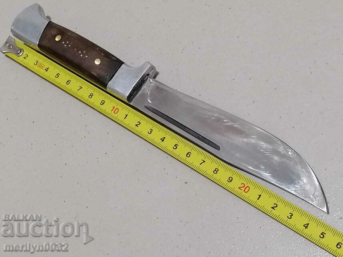 Delivery of Gabrovo knife with cania