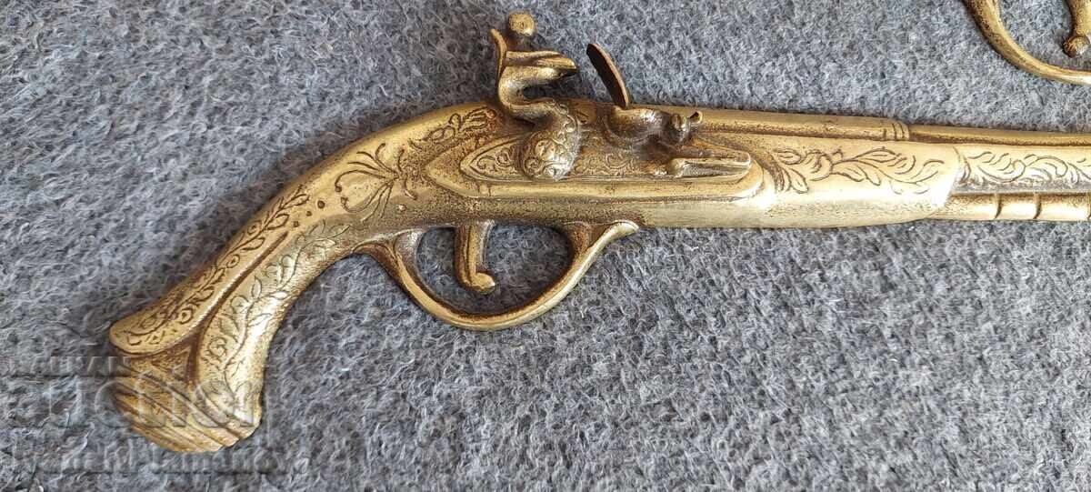 Pan bronze pistols for connoisseurs - 5 Pan bronze pistols for connoisseurs - 5