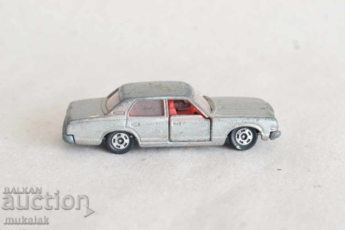 Licitație 1:65 MODEL TOMICA TOYOTA CROWN JUCĂRIE Licitație 1:65 MODEL TOMICA TOYOTA CROWN JUCĂRIE