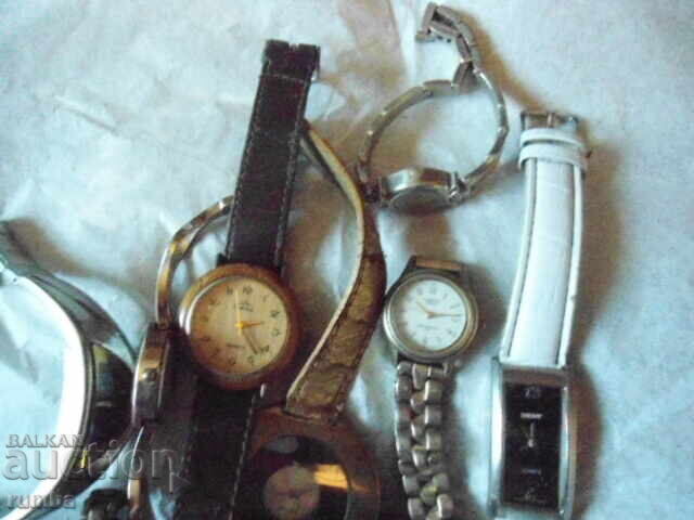 Quartz watches - 5 Quartz watches - 5