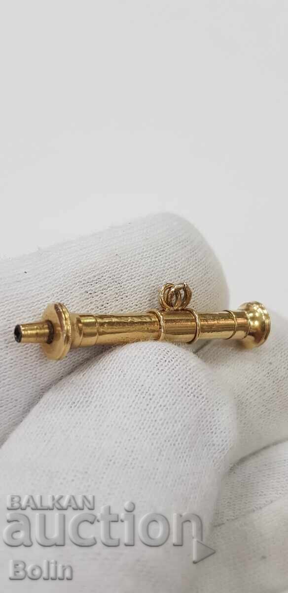 Rare gold key for a pocket watch, Spindel, Prior 18-19th century