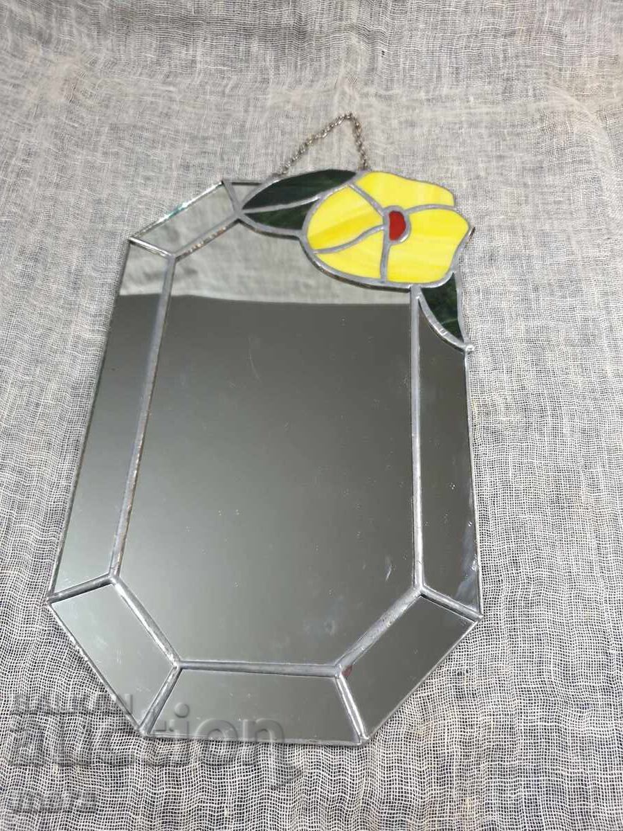 Vintage καθρέφτης με τεχνολογία Tiffany με τιμή 55.00 BGN | € 28.12