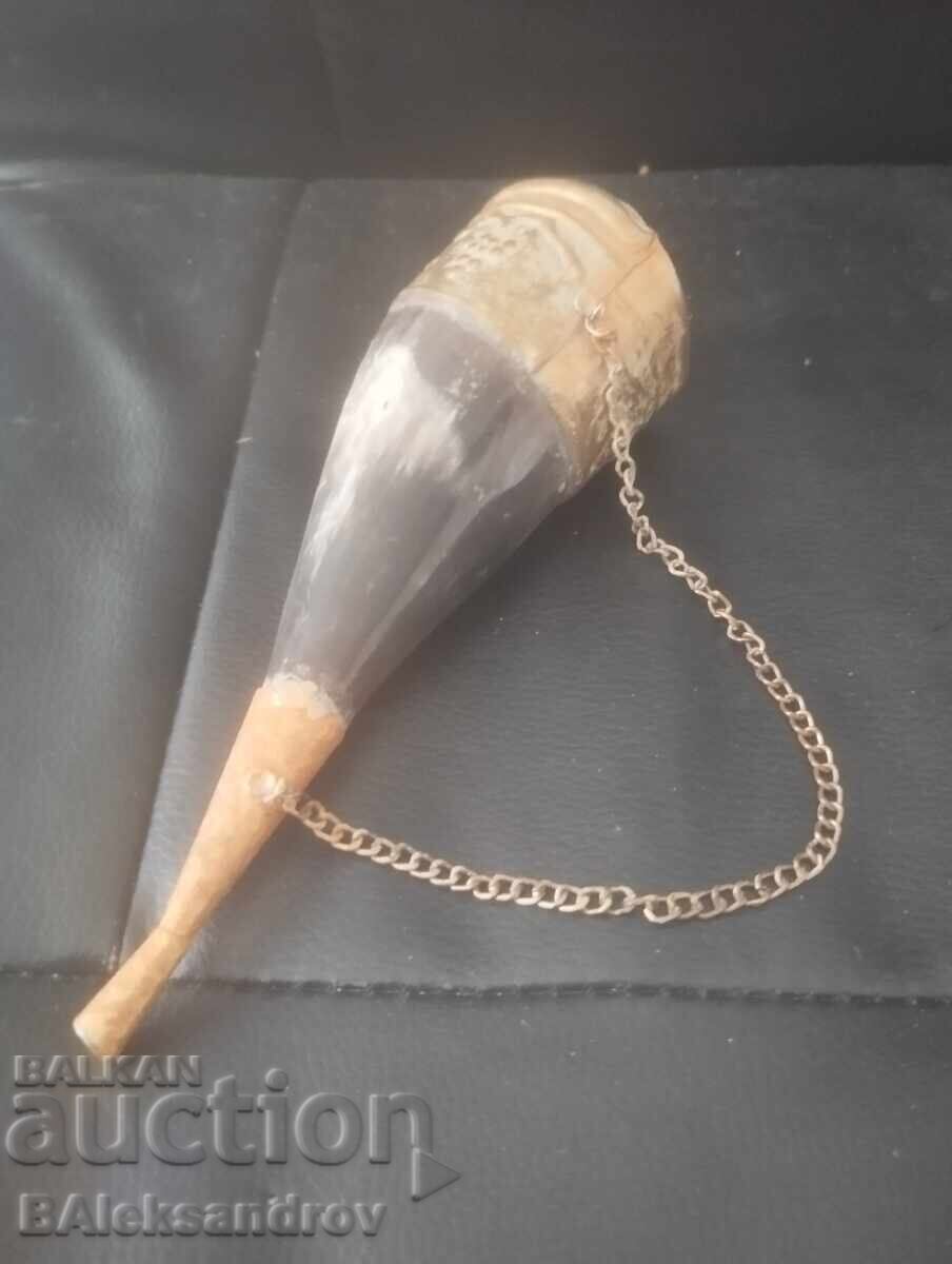Auction Old wine drinking horn Auction Old wine drinking horn