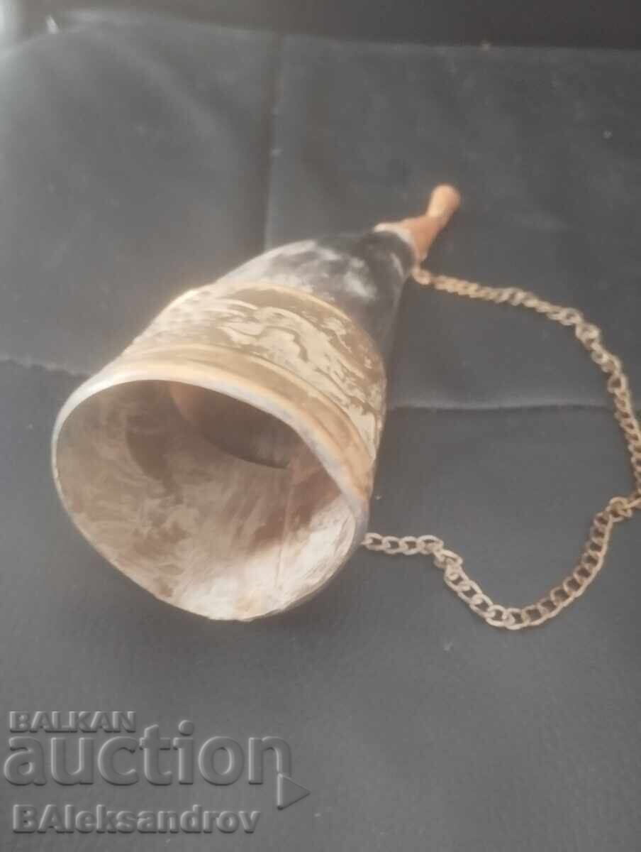 Delivery of Old wine drinking horn Delivery of Old wine drinking horn