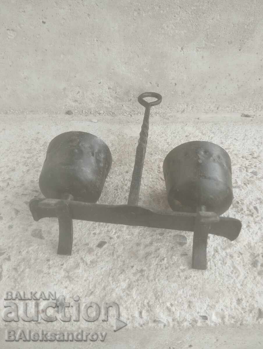 Livrarea Fier forjat