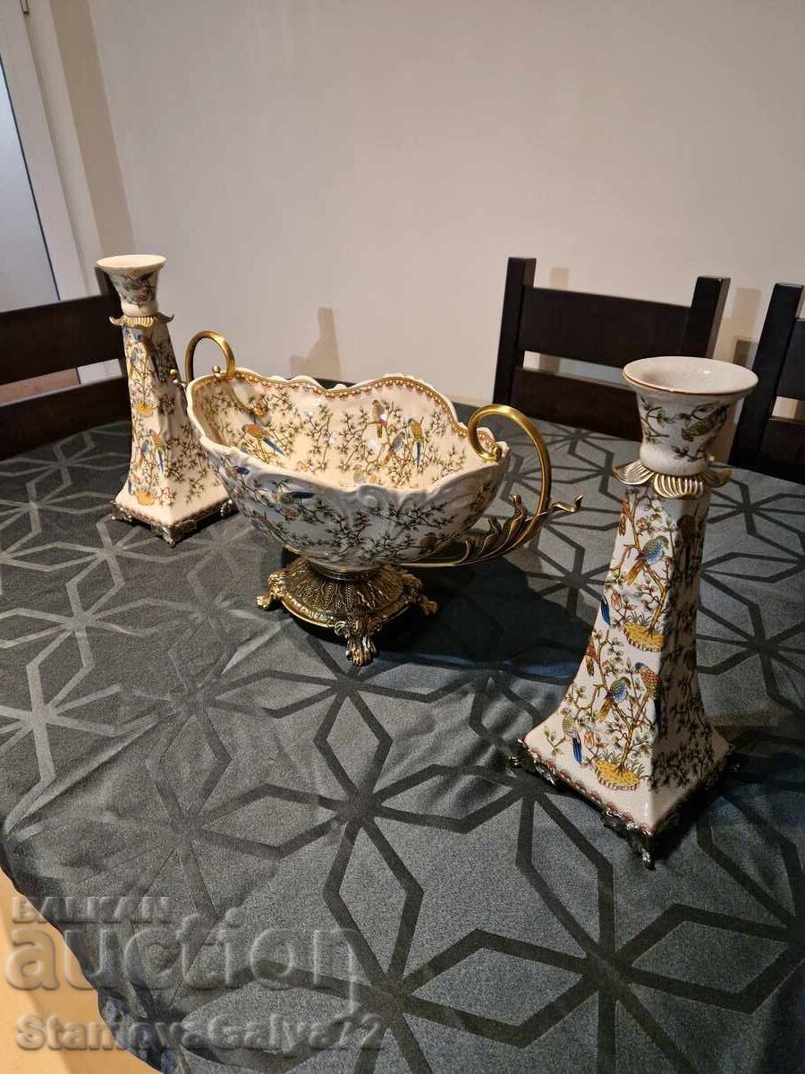 Auction  A wonderful set of porcelain planters and candlesticks