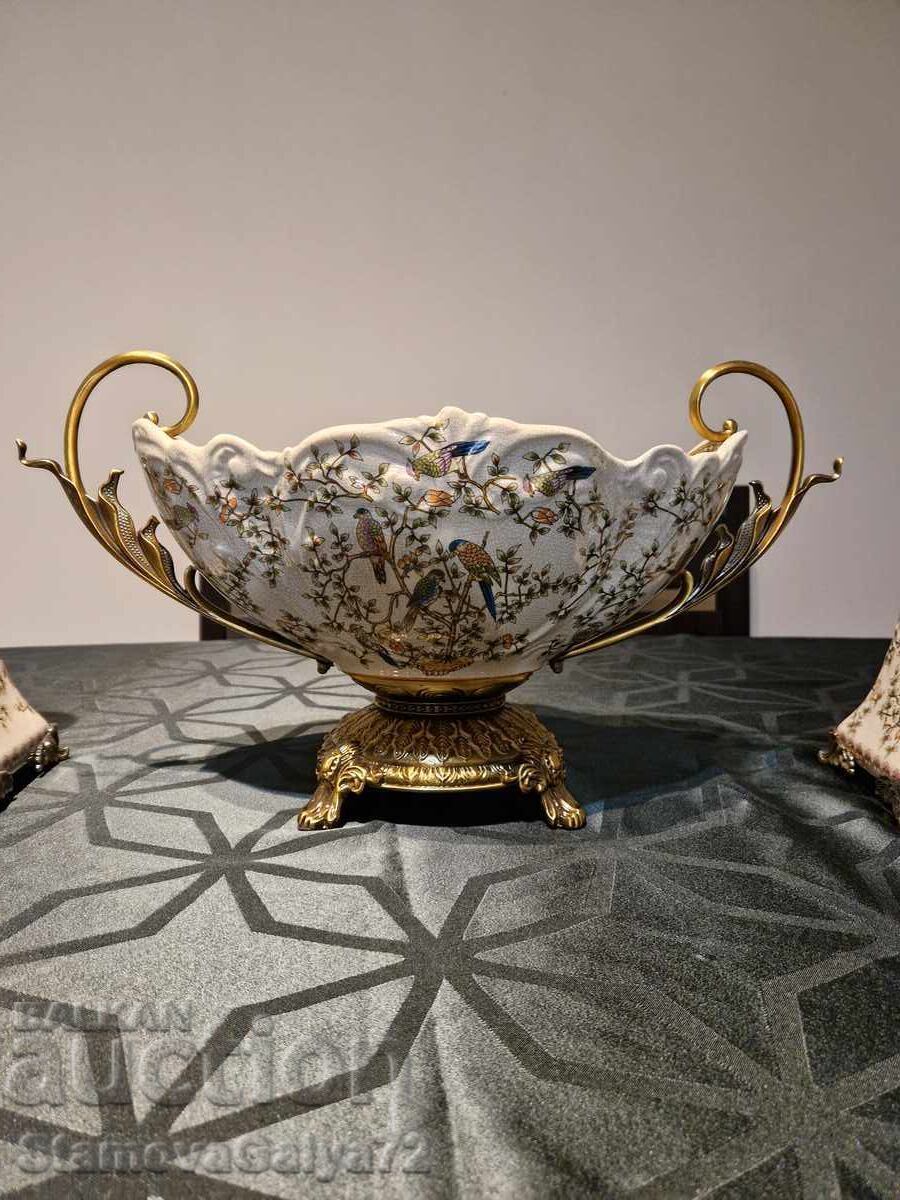 A wonderful set of porcelain planters and candlesticks - 6