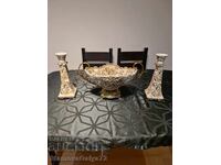 Un set minunat de jardiniere și sfeșnice din porțelan