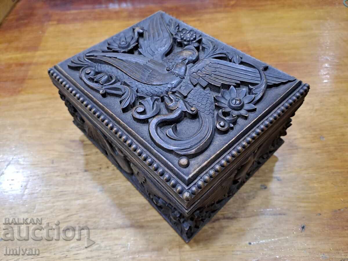 Box of Debar wood carving with price 500.00 BGN | € 255.65 Box of Debar wood carving with price 500.00 BGN | € 255.65