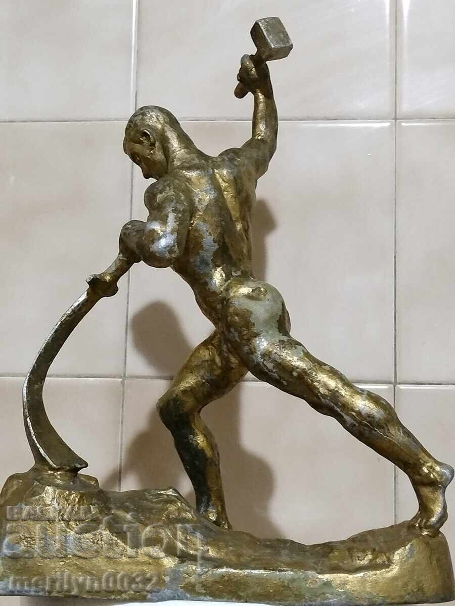 Soc. statuette figure figurine plastic sculpture NRB with price 287.00 BGN | € 146.74