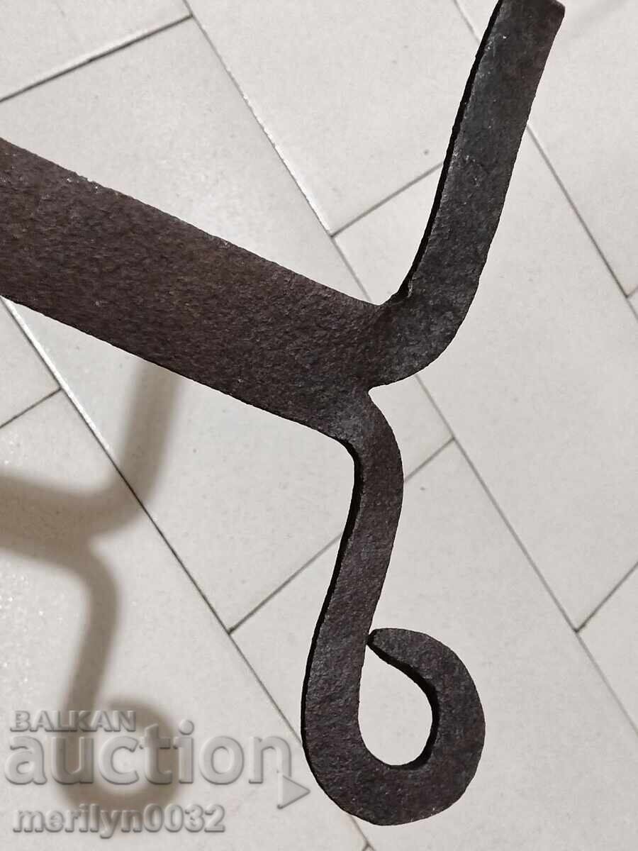 Delivery of Hand-forged shoe scraper, tservuli wrought iron Delivery of Hand-forged shoe scraper, tservuli wrought iron