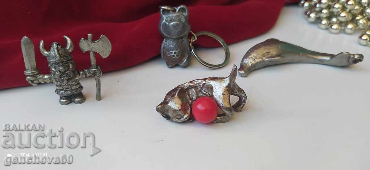 Various Lead Collector Figures and Keychains - 7