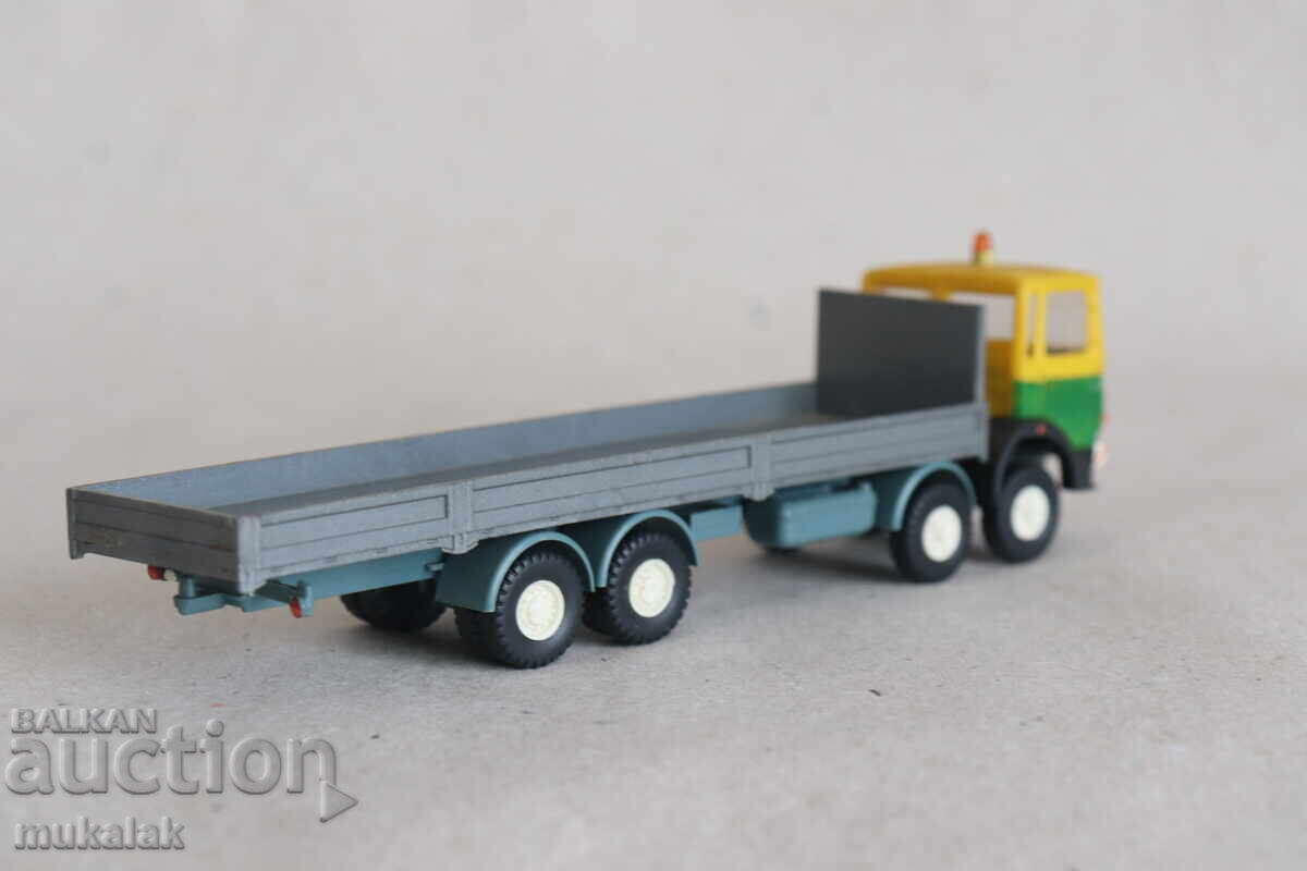 RMM/ROSKOPF 1:87 H0 MAN TIR TRUCK MODEL TRACTOR - 6 RMM/ROSKOPF 1:87 H0 MAN TIR TRUCK MODEL TRACTOR - 6