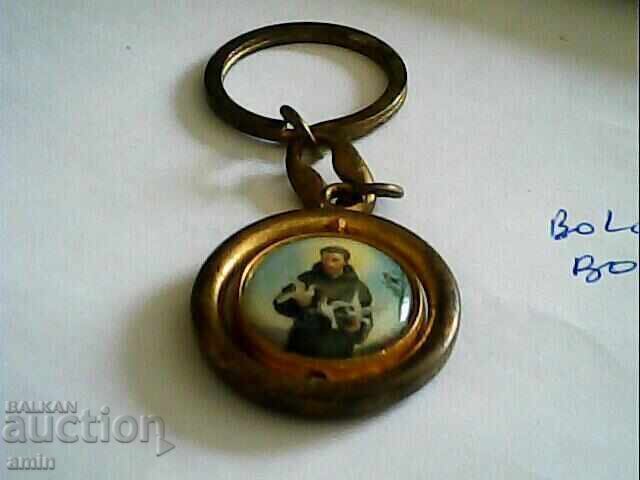 Доставка на 3бр кло4о держател Доставка на 3бр кло4о держател