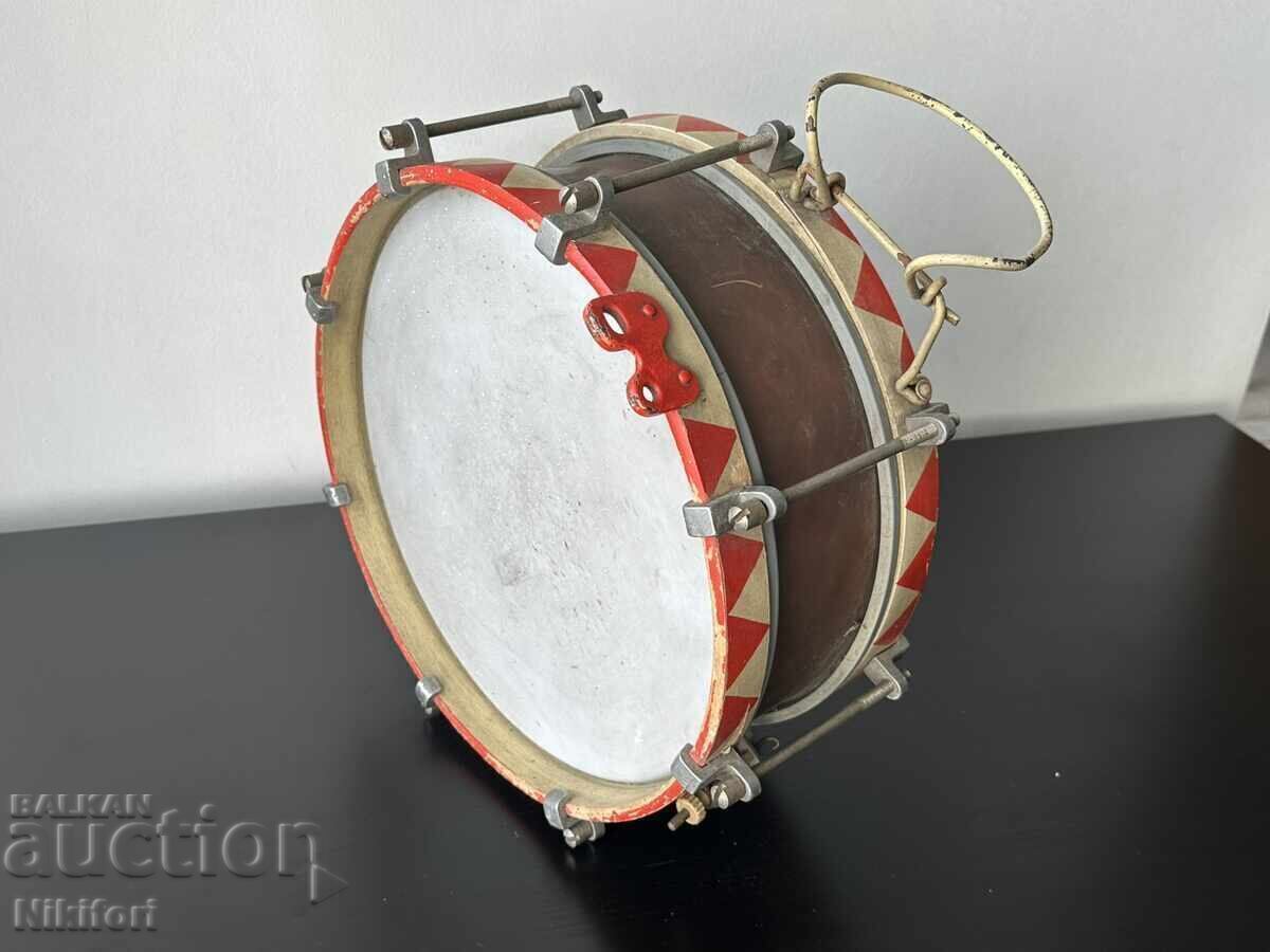 Маршов Барабан Бранник Хитлерюгенд с цена € 205.00 | 400.95 лв. Маршов Барабан Бранник Хитлерюгенд с цена € 205.00 | 400.95 лв.