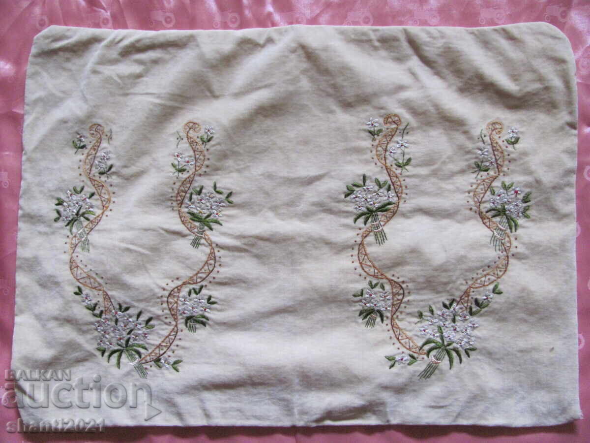 Pillowcase, hand embroidery, velvet 52x40cm.