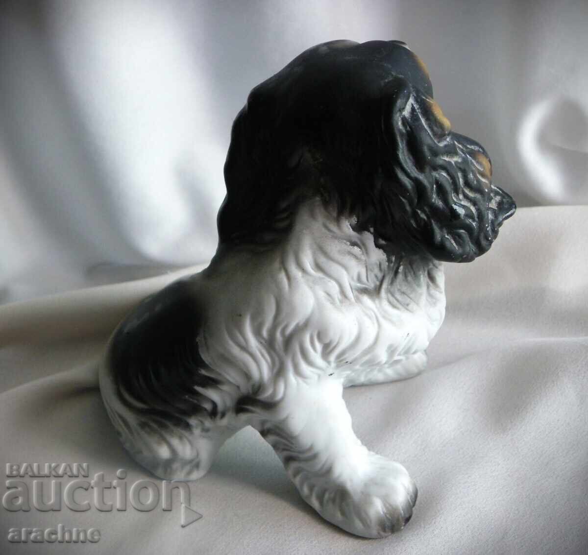 Auction Porcelain figure of a King Charles Spaniel, Great Britain Auction Porcelain figure of a King Charles Spaniel, Great Britain