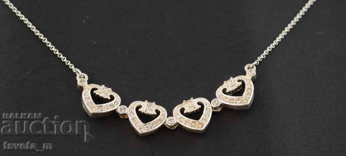 Colier, lănțișor cu inimioare cu preț € 2.00 | 3.91 BGN