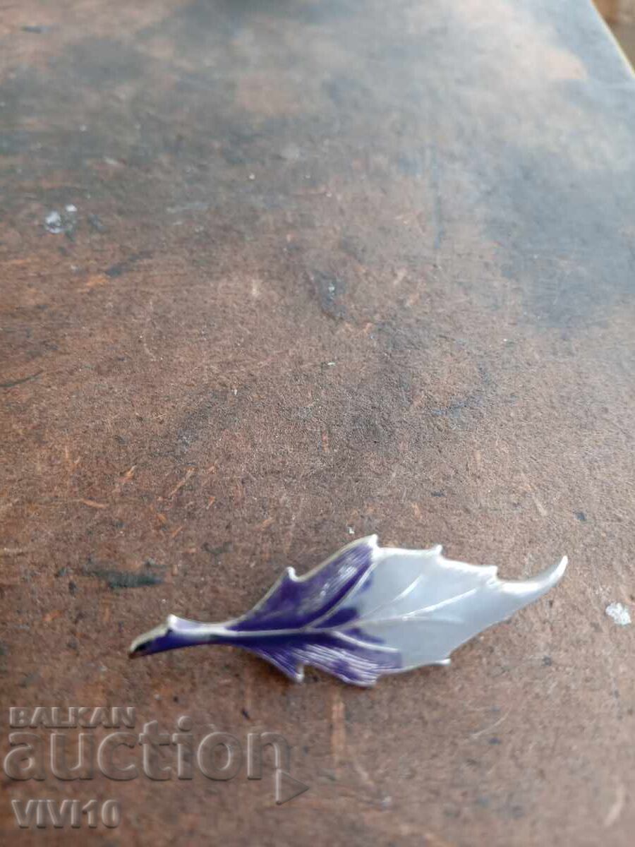 Antique Enamel Brooch Antique Enamel Brooch