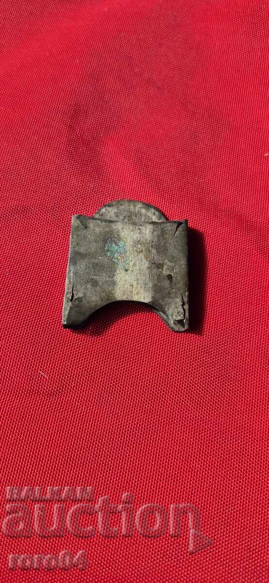 Auction A Vertebra from a Revival Belt Auction A Vertebra from a Revival Belt