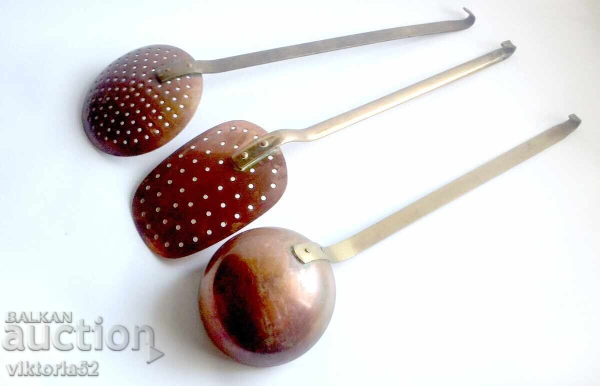 Delivery of Vintage set of French copper kitchen utensils Delivery of Vintage set of French copper kitchen utensils