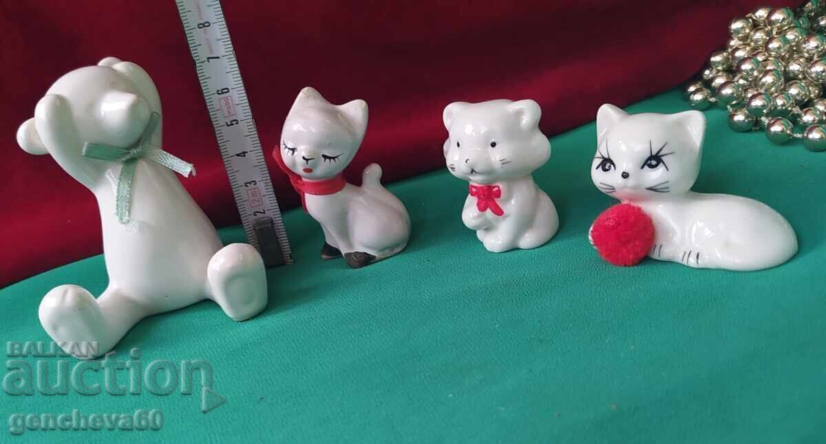 Various vintage figurines with price 25.00 BGN | € 12.78 Various vintage figurines with price 25.00 BGN | € 12.78