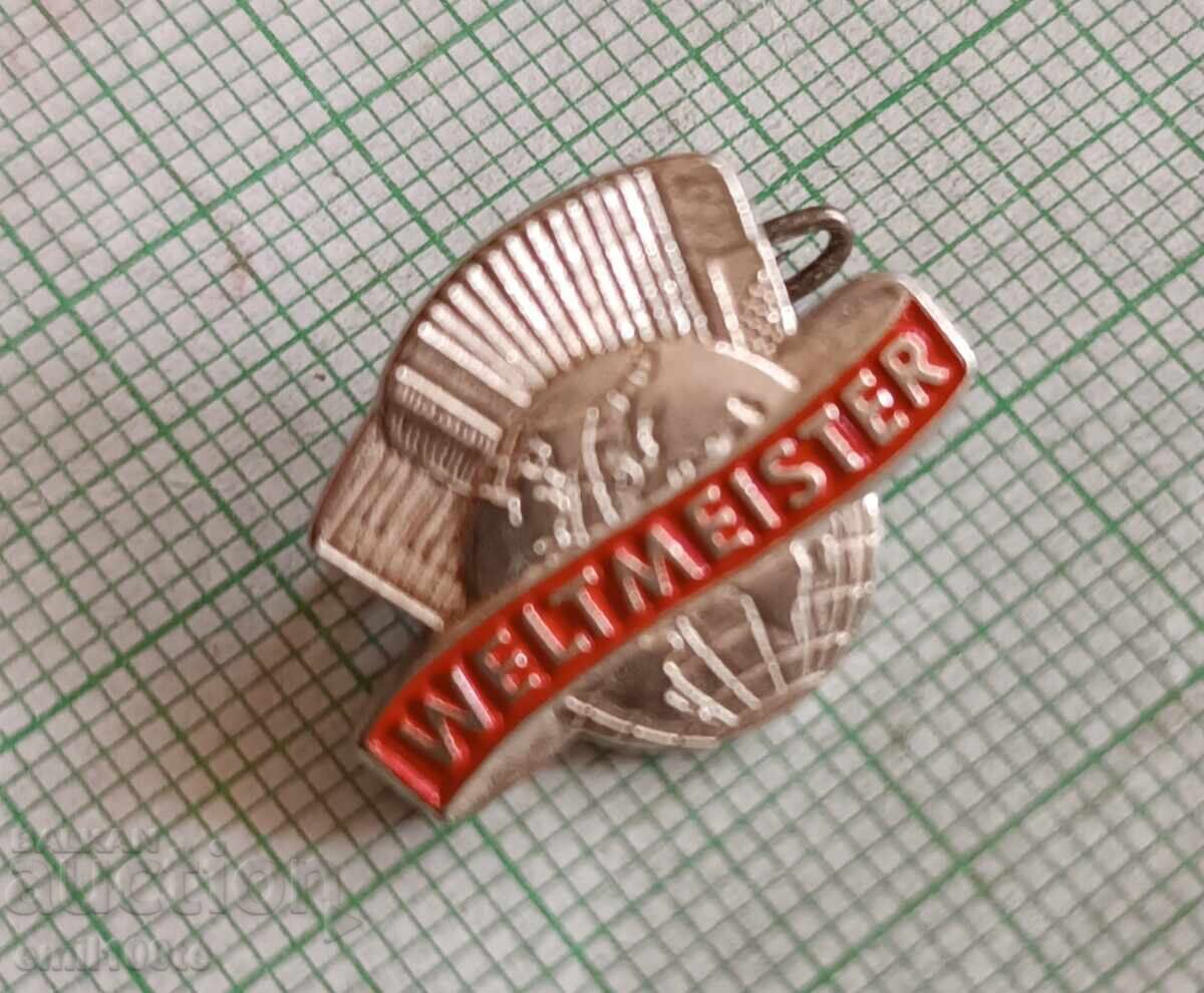 Auction Weltmeister Accordion - Badge Auction Weltmeister Accordion - Badge