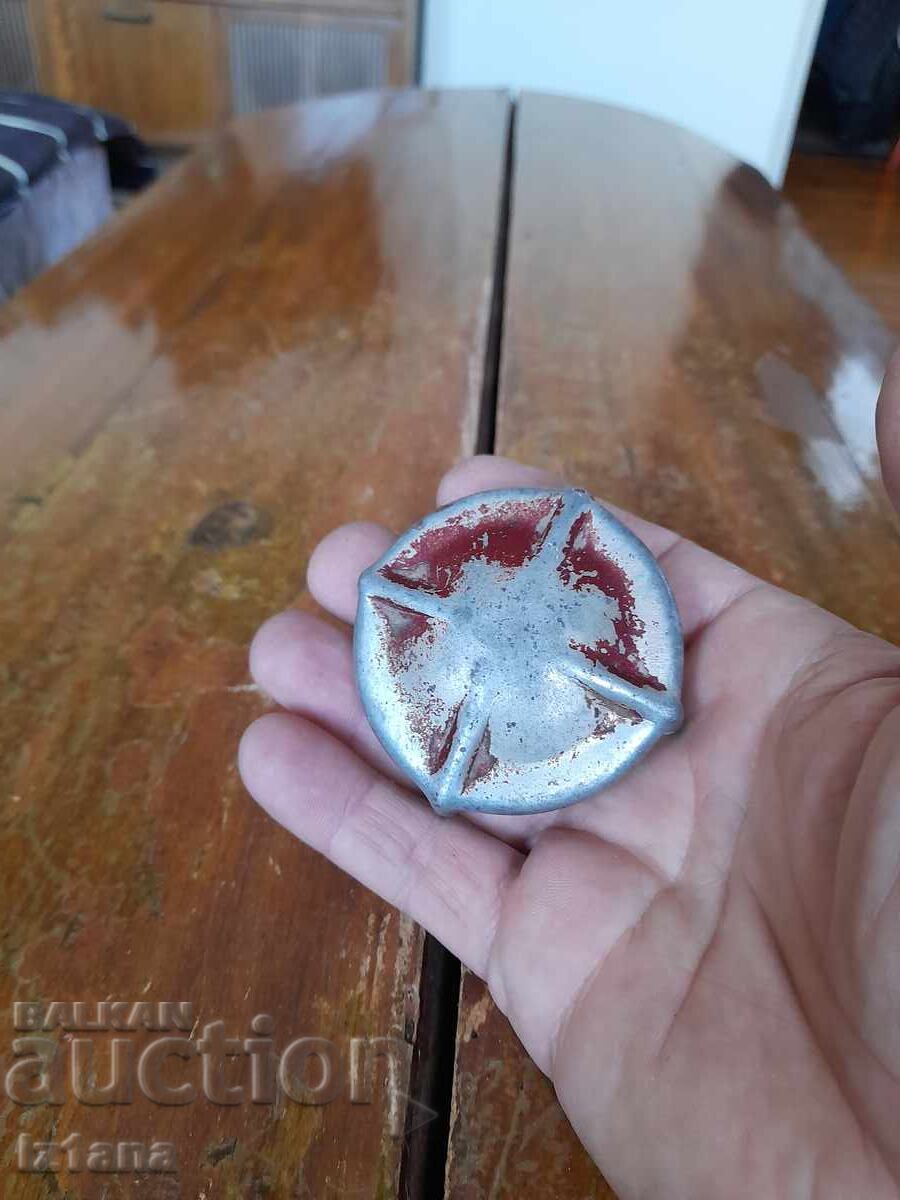 Капачка за радиатор с цена 16.00 лв. | € 8.18 Капачка за радиатор с цена 16.00 лв. | € 8.18