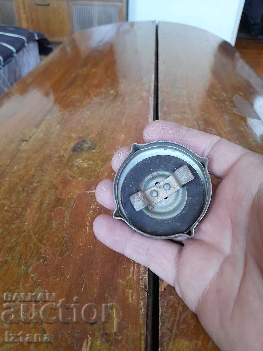 Аукцион Капачка за радиатор Аукцион Капачка за радиатор